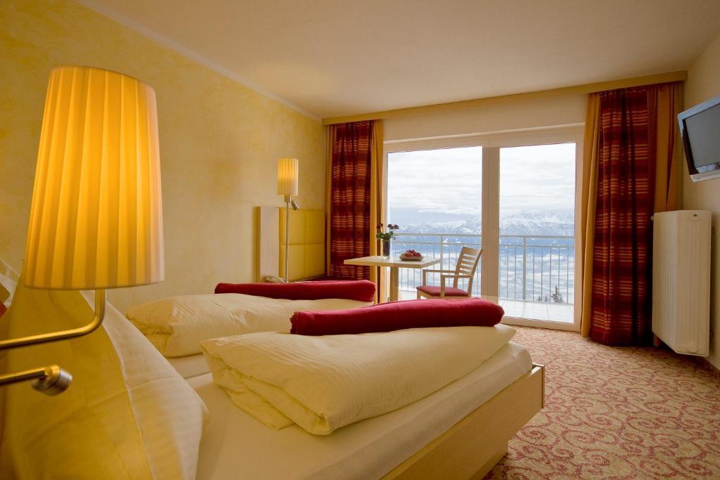 Sonnenhotel Zaubek Treffen Room photo