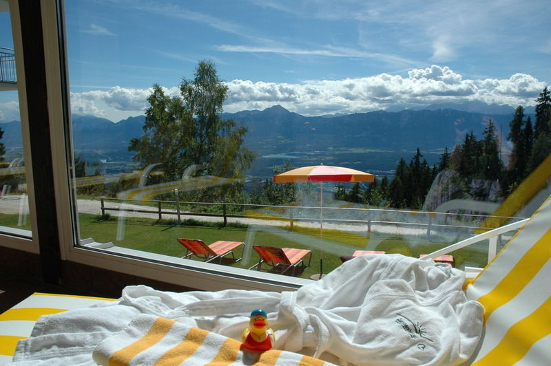 Sonnenhotel Zaubek Treffen Exterior photo